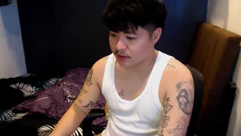 Snapshot of kenhotline911 chatting on 11.11.25 ken online show from 11.11.25