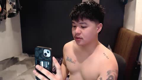 Snapshot of kenhotline911 chatting on 11.17.25 ken online show from 11.17.25