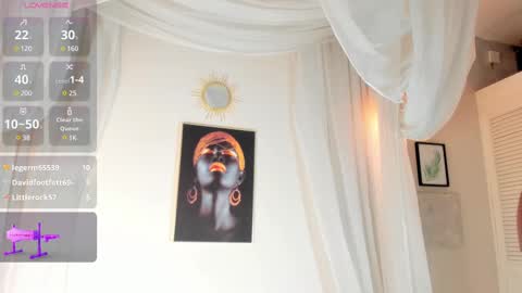 Snapshot of keniamontez chatting on 02.24.25 Kenia online show from 02.24.25