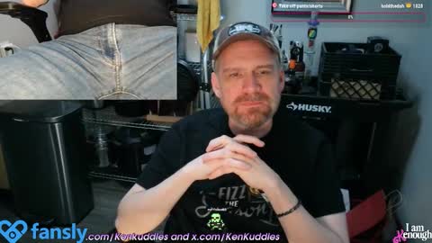 Snapshot of kenkuddles chatting on 12.10.24 Ken Kuddles online show from 12.10.24