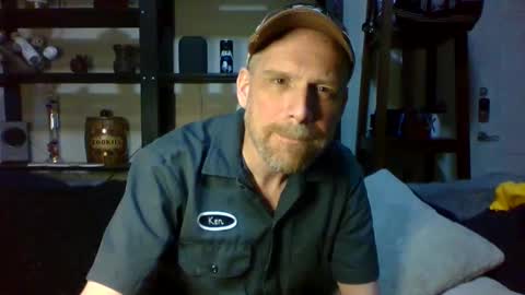 Snapshot of kenkuddles chatting on 02.19.25 Ken Kuddles online show from 02.19.25