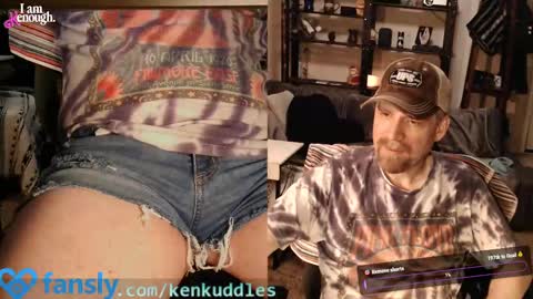 Snapshot of kenkuddles chatting on 03.03.25 Ken Kuddles online show from 03.03.25