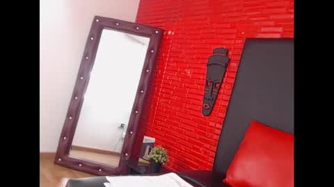 Snapshot of kenn_boy_ chatting on 01.30.25 kenn_boy_ online show from 01.30.25