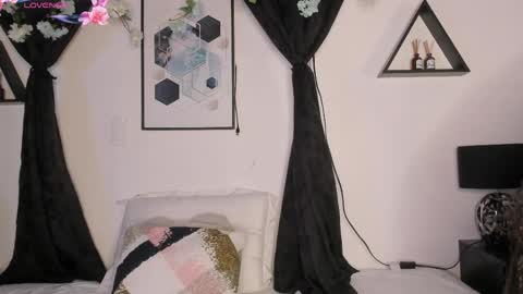 KENTHA  online show from 03.21.26