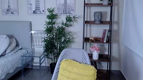 Snapshot of kenya_buhle chatting on 02.08.25 Kenya Buhle online show from 02.08.25