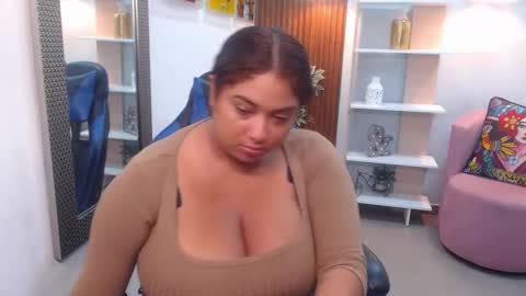 Snapshot of kenya_buhle chatting on 09.26.25 Kenya Buhle online show from 09.26.25