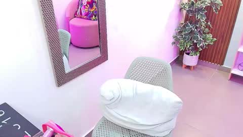 Kenya Buhle online show from 10.28.25