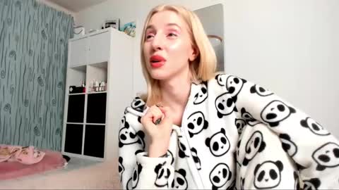 Kenzie online show from 01.27.25