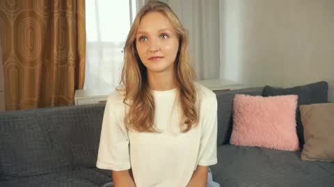 Maia online show from 09.22.25