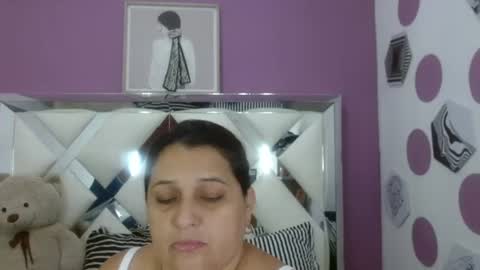 Snapshot of kerly_doll chatting on 07.17.26 K E R L Y online show from 07.17.26