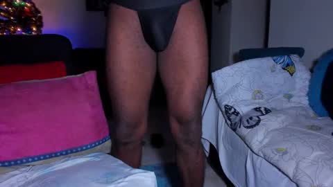 Snapshot of kerlysmith24 chatting on 11.28.25 Kerlysmith24 online show from 11.28.25