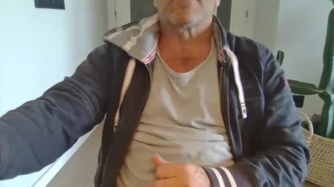 Snapshot of kermitgp3 chatting on 05.17.26 Anton online show from 05.17.26