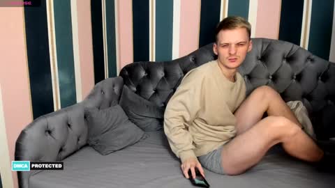 Snapshot of kerry_niki chatting on 01.24.25 kerry_niki online show from 01.24.25