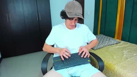 Kev online show from 10.04.25