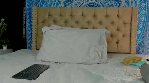 Snapshot of keryhillson chatting on 12.28.24 Kery Hillson online show from 12.28.24