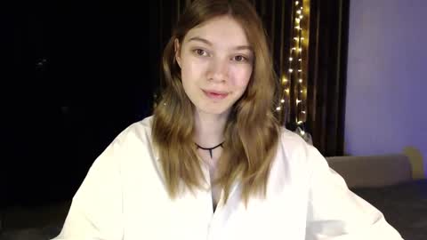 Snapshot of kesha_muah chatting on 01.06.25 kesha online show from 01.06.25