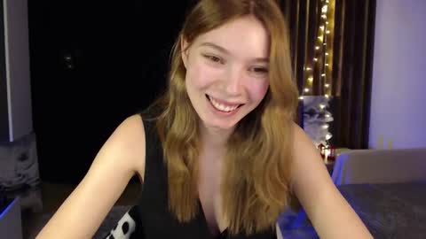 Snapshot of kesha_muah chatting on 01.11.25 kesha online show from 01.11.25