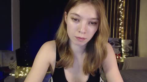 Snapshot of kesha_muah chatting on 02.11.25 kesha online show from 02.11.25