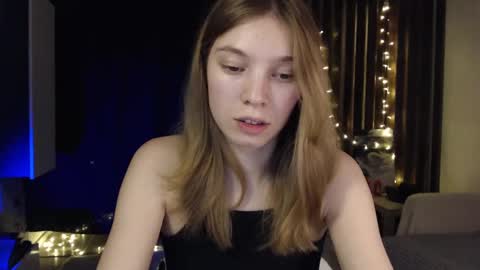 Snapshot of kesha_muah chatting on 03.04.25 kesha online show from 03.04.25