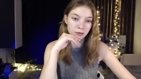 Snapshot of kesha_muah chatting on 03.11.25 kesha online show from 03.11.25