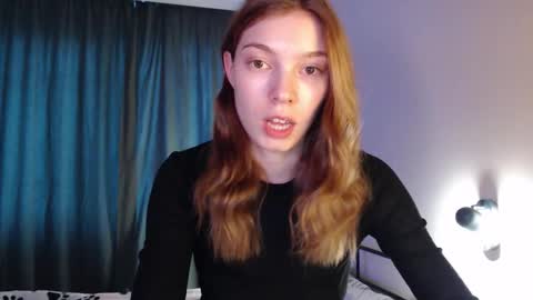 Snapshot of kesha_muah chatting on 10.26.25 kesha online show from 10.26.25