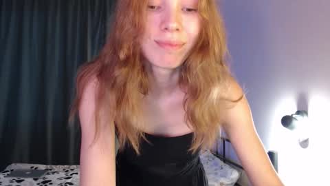 Snapshot of kesha_muah chatting on 11.01.25 kesha online show from 11.01.25