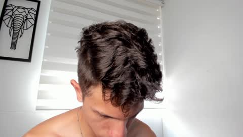 Kevin Ahs online show from 01.08.25