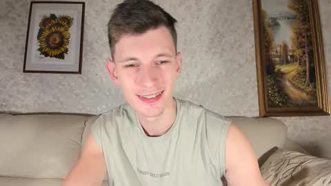 Snapshot of kevin_hornyyy chatting on 10.18.25 kevin online show from 10.18.25