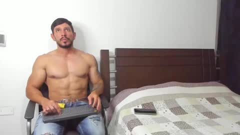 Snapshot of kevin_malone22 chatting on 03.03.25 kevin_malone22 online show from 03.03.25