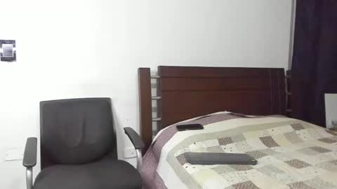 Snapshot of kevin_malone22 chatting on 09.21.25 kevin_malone22 online show from 09.21.25