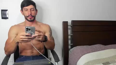 Snapshot of kevin_malone22 chatting on 11.12.25 kevin_malone22 online show from 11.12.25