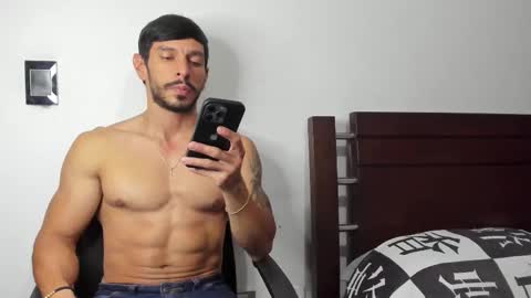 kevin_malone22 online show from 01.12.26