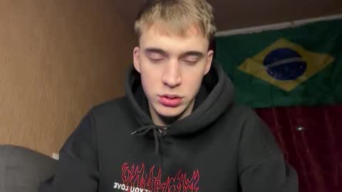 Snapshot of kevin_martin8 chatting on 11.19.25 Kevin Martin online show from 11.19.25