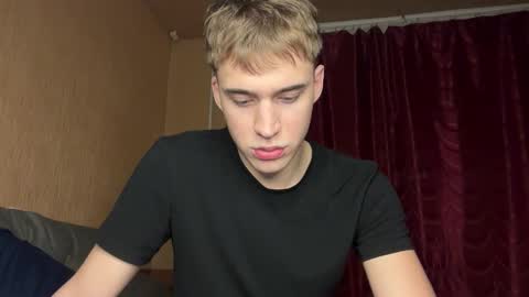 Snapshot of kevin_martin8 chatting on 11.27.25 Kevin Martin online show from 11.27.25