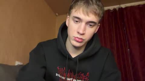 Snapshot of kevin_martin8 chatting on 12.16.25 Kevin Martin online show from 12.16.25