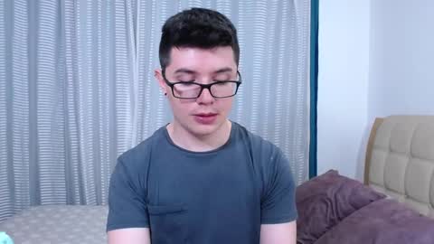 Snapshot of kevinhunts chatting on 02.11.26 Kevin online show from 02.11.26