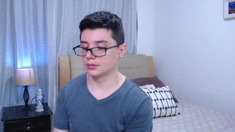 Snapshot of kevinhunts chatting on 02.20.26 Kevin online show from 02.20.26