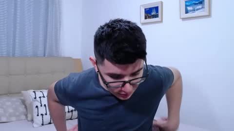 Snapshot of kevinhunts chatting on 02.22.26 Kevin online show from 02.22.26