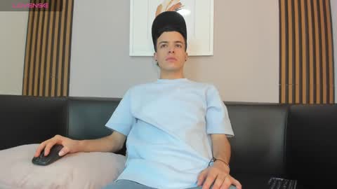 Sexy  Hot Kevin online show from 09.14.25