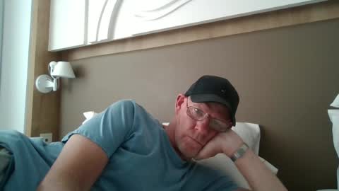 Snapshot of kevlooking4sez chatting on 06.15.26 kevlooking4sez online show from 06.15.26