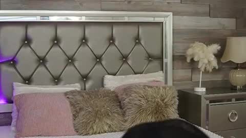 keylaconner online show from 01.27.25