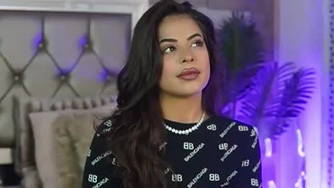 keylaconner online show from 10.17.25