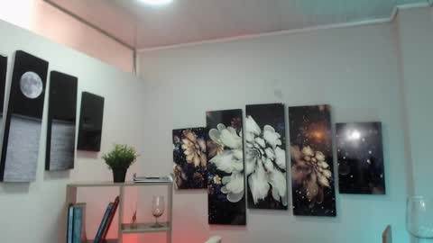 Snapshot of keylathomson chatting on 12.29.24 Keyla online show from 12.29.24