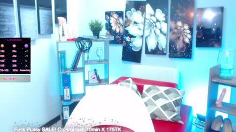 Snapshot of keylathomson chatting on 02.01.25 Keyla online show from 02.01.25