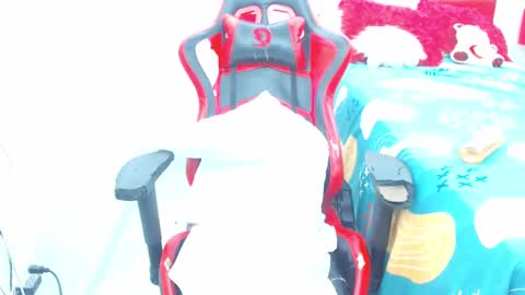 Sandy Saenz online show from 01.11.25