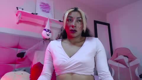 khaleesi_j online show from 10.17.25