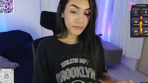 Snapshot of kharelys_777 chatting on 03.07.25 Karelys M. online show from 03.07.25