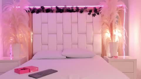 Khathiee online show from 04.16.26