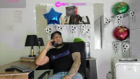Snapshot of khavel chatting on 07.14.26 khavel online show from 07.14.26