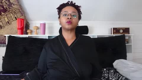 Khaya online show from 12.19.25